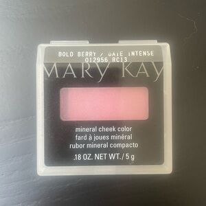 Mary Kay Bold Berry Mineral Cheek Color - Soft Pink